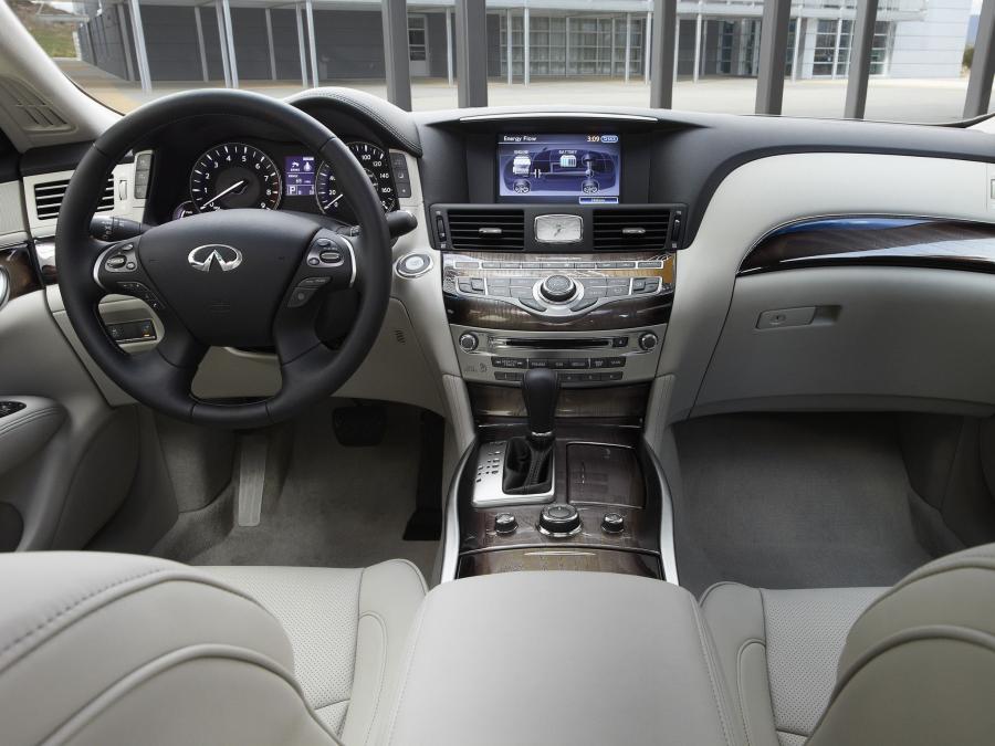  Infiniti M35h 2011 года  (фото 12 из 12)